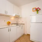 Lorena B Appartement *