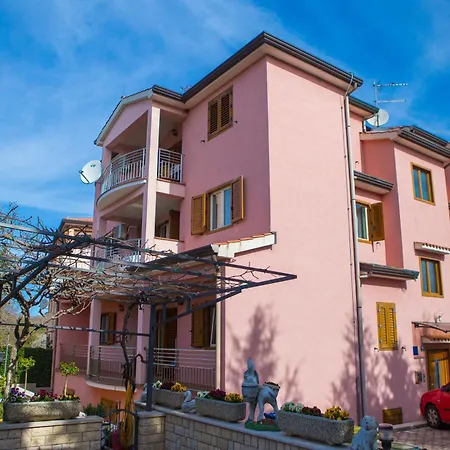 Lorena B Apartment Poreč