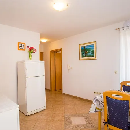 Lorena B Apartamento Poreč